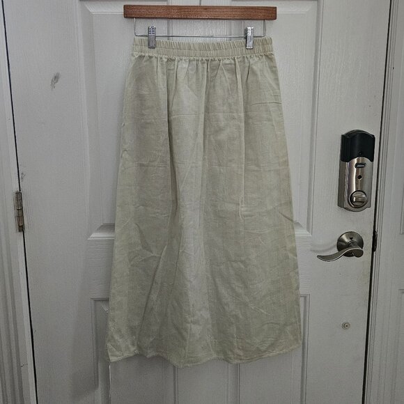 Women's Skirt - Picture 1 of 7